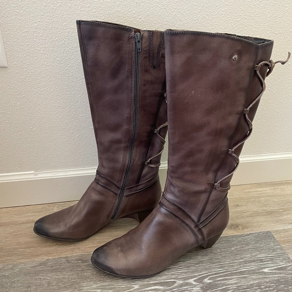 Pikolinos Brown Leather Boots